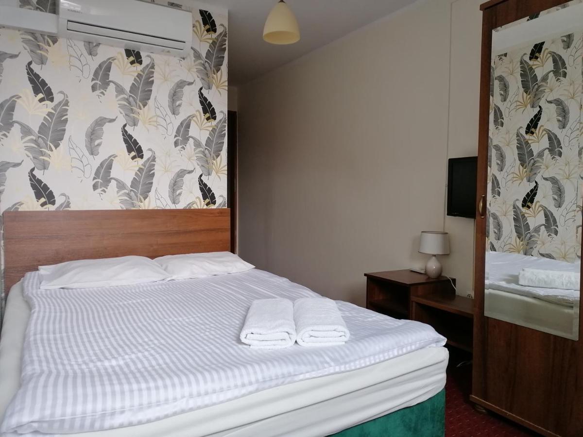 Pensjonat Telimena Otel Zwierzyniec Dış mekan fotoğraf