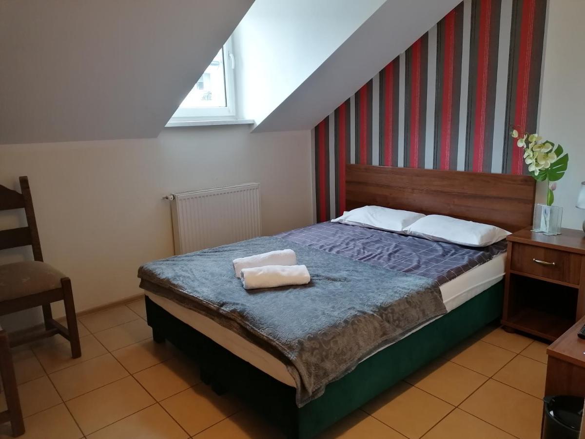 Pensjonat Telimena Otel Zwierzyniec Dış mekan fotoğraf