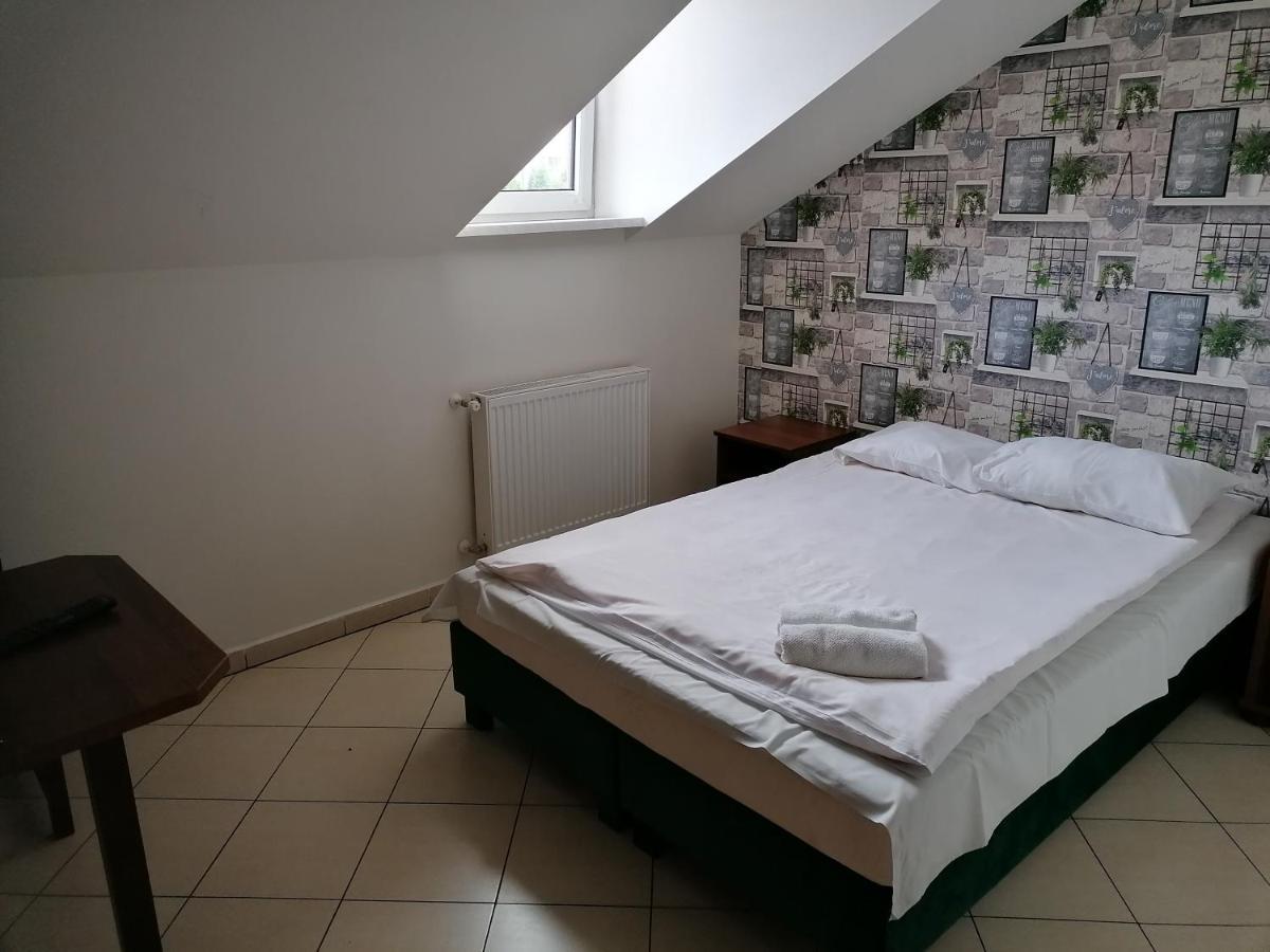 Pensjonat Telimena Otel Zwierzyniec Dış mekan fotoğraf