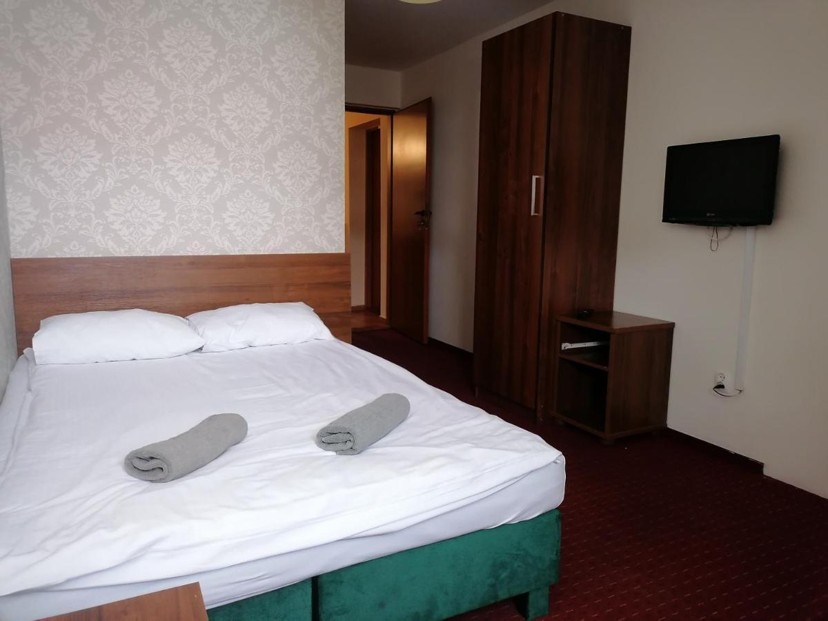 Pensjonat Telimena Otel Zwierzyniec Dış mekan fotoğraf