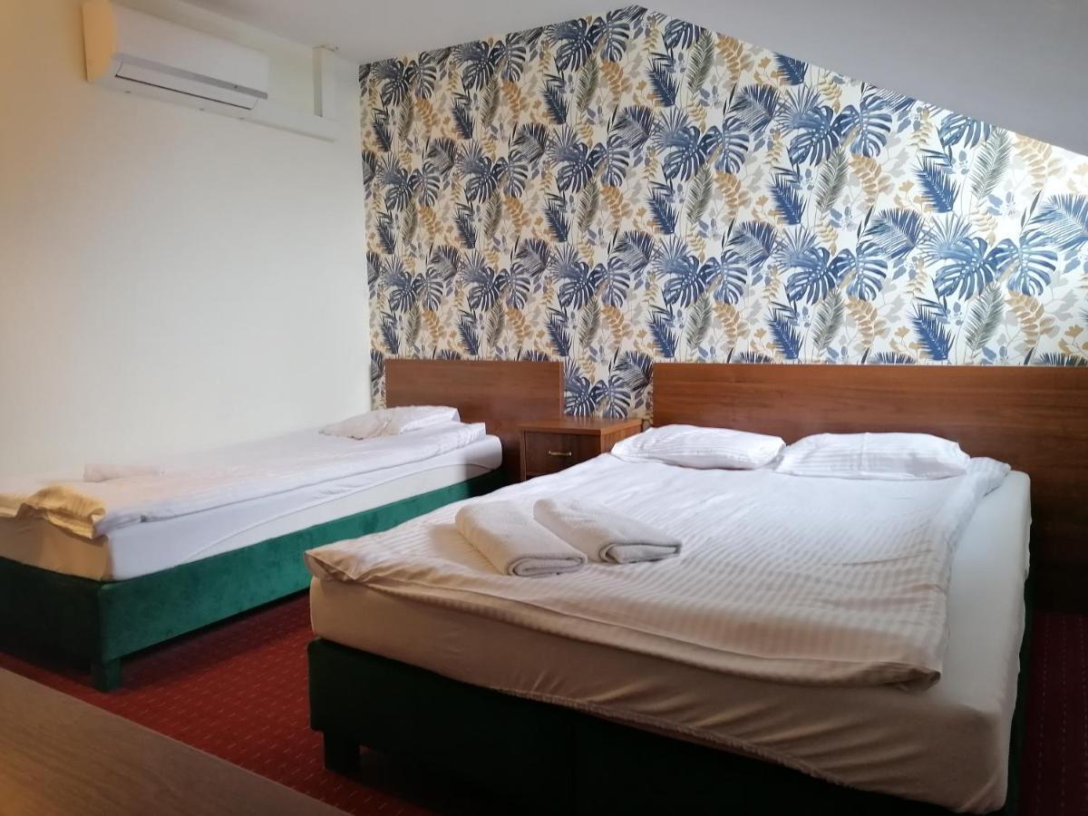 Pensjonat Telimena Otel Zwierzyniec Dış mekan fotoğraf